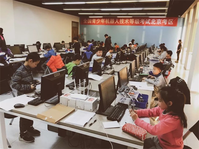 2019《全國青少年機(jī)器人技術(shù)等級(jí)考試》第一季，報(bào)名正式啟動(dòng) ！