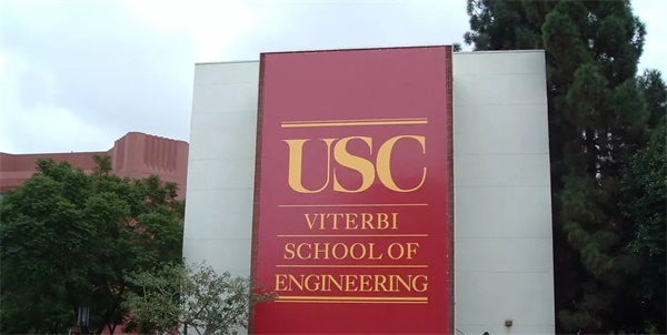 在世界頂級(jí)名校斯坦福大學(xué)學(xué)編程，讓孩子走在國(guó)際教育的前沿