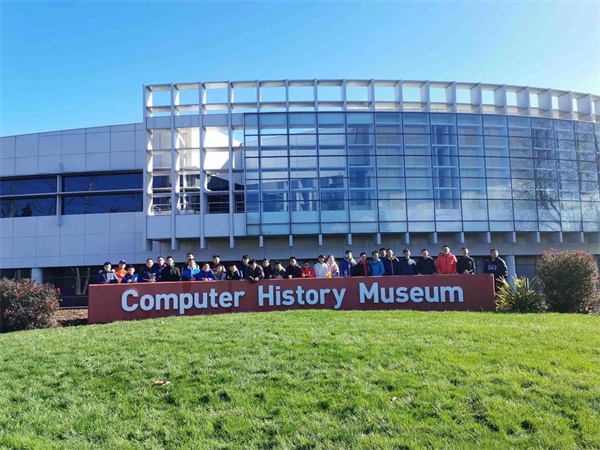 在世界頂級(jí)名校斯坦福大學(xué)學(xué)編程，讓孩子走在國(guó)際教育的前沿