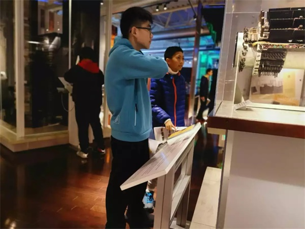 在世界頂級(jí)名校斯坦福大學(xué)學(xué)編程，讓孩子走在國(guó)際教育的前沿