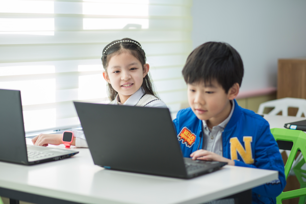 人工智能時代，兒童學(xué)編程怎么樣，少兒編程值得學(xué)習(xí)嗎？