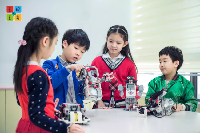 機器人編程有必要學(xué)嗎，孩子<a style='color:blue' href='http://www.tphstdt.cn/robot/ask/3582.html'>學(xué)機器人編程有用嗎</a>？