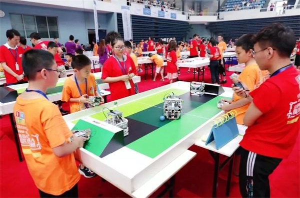 機器人編程有必要學(xué)嗎，孩子學(xué)機器人編程有用嗎？