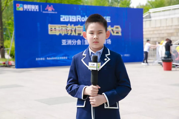 童程童美首位央視小記者，CCTV出鏡啦！