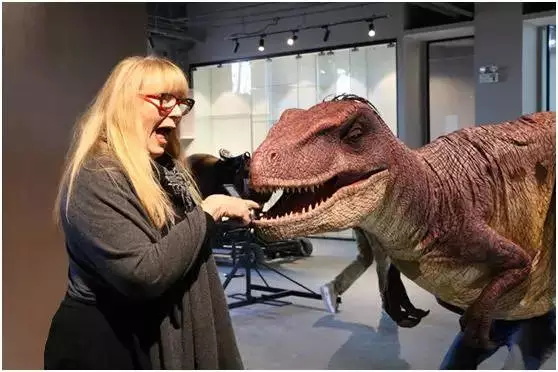 這個暑假，來童程童美，用無人機(jī)創(chuàng)作人生的第一部微電影吧！