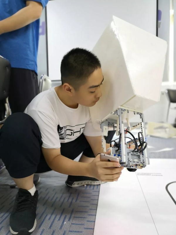 走向勝利，202顆明日之星云集童程童美RoboRAVE國(guó)際大賽暑期特訓(xùn)營(yíng)！