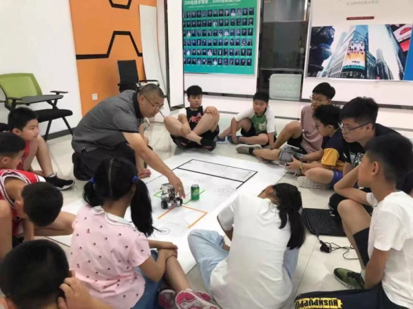 走向勝利，202顆明日之星云集童程童美RoboRAVE國(guó)際大賽暑期特訓(xùn)營(yíng)！