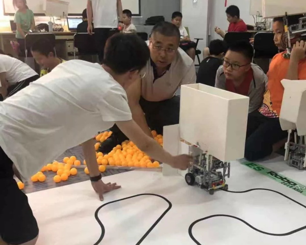 走向勝利，202顆明日之星云集童程童美RoboRAVE國(guó)際大賽暑期特訓(xùn)營(yíng)！