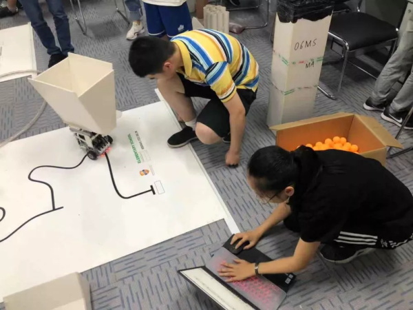 走向勝利，202顆明日之星云集童程童美RoboRAVE國(guó)際大賽暑期特訓(xùn)營(yíng)！