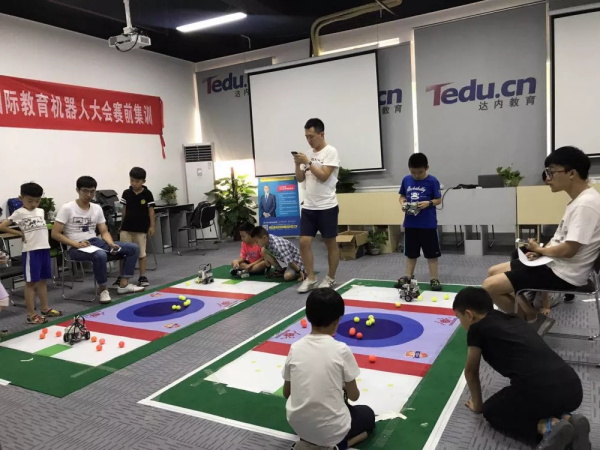 走向勝利，202顆明日之星云集童程童美RoboRAVE國(guó)際大賽暑期特訓(xùn)營(yíng)！