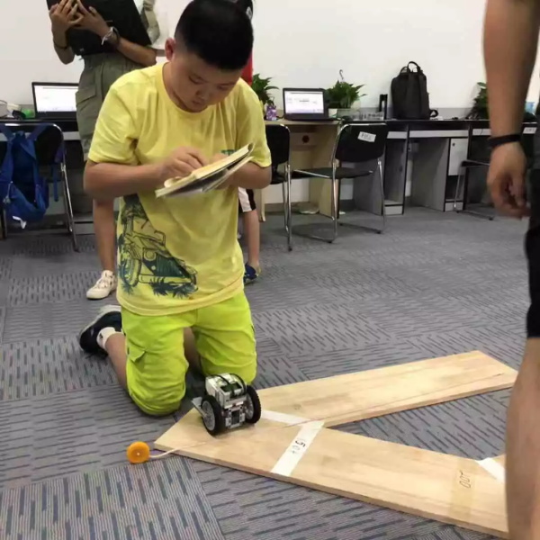 走向勝利，202顆明日之星云集童程童美RoboRAVE國(guó)際大賽暑期特訓(xùn)營(yíng)！