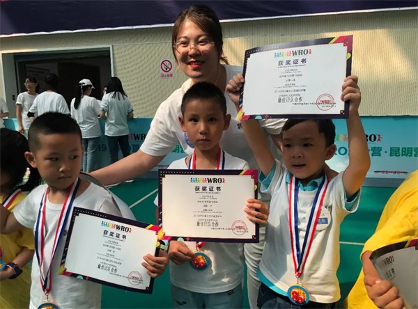 2019WRO昆明營：千余選手同臺競技，童程童美150多位學(xué)員榮獲大獎！ 