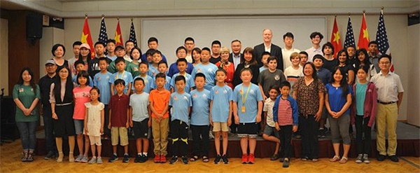 跨國交流，童程童美學員登上中國駐洛杉磯總領館官網(wǎng)頭條！