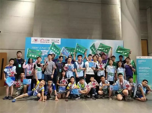 童程童美學員再登CCTV，變身央視小記者直擊RoboRAVE世界總決賽！ 