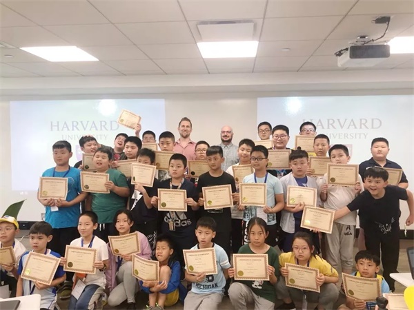 走出國門，擁抱未來！童程童美2020年寒假國際高端編程研學(xué)營報名開啟！