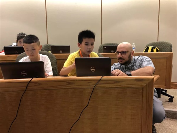 走出國門，擁抱未來！童程童美2020年寒假國際高端編程研學(xué)營報名開啟！