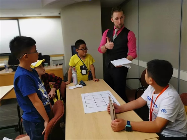 走出國門，擁抱未來！童程童美2020年寒假國際高端編程研學(xué)營報名開啟！