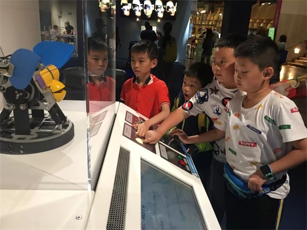 走出國門，擁抱未來！童程童美2020年寒假國際高端編程研學(xué)營報名開啟！