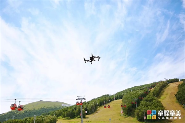 【國(guó)內(nèi)營(yíng)地】童程童美·云南撫仙湖·大疆無人機(jī)攝影營(yíng)報(bào)名開啟！