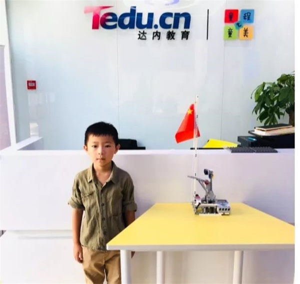 童程童美學(xué)員再登CCTV，變身央視小記者直擊2019Botball世界機器人大會·中國分會現(xiàn)場 