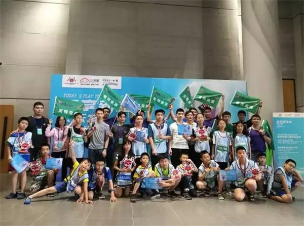 2020童程童美加拿大機(jī)器人高端技術(shù)集訓(xùn)營(yíng)開啟，海外專家親臨指導(dǎo)！ 