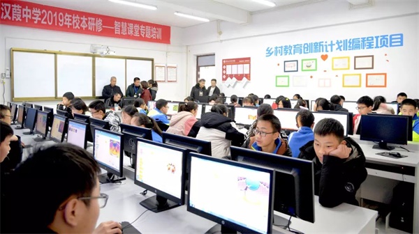 公益助學(xué)，點(diǎn)亮夢(mèng)想！童程童美用實(shí)際行動(dòng)推動(dòng)中國少兒編程教育發(fā)展 