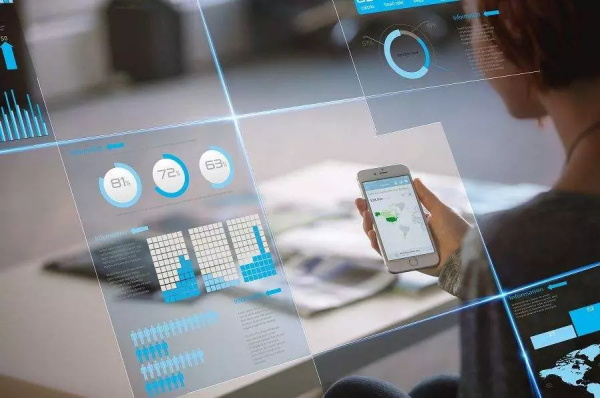 高中信息技術課標組核心成員深入解讀《信息時代的青少年信息素養(yǎng)》